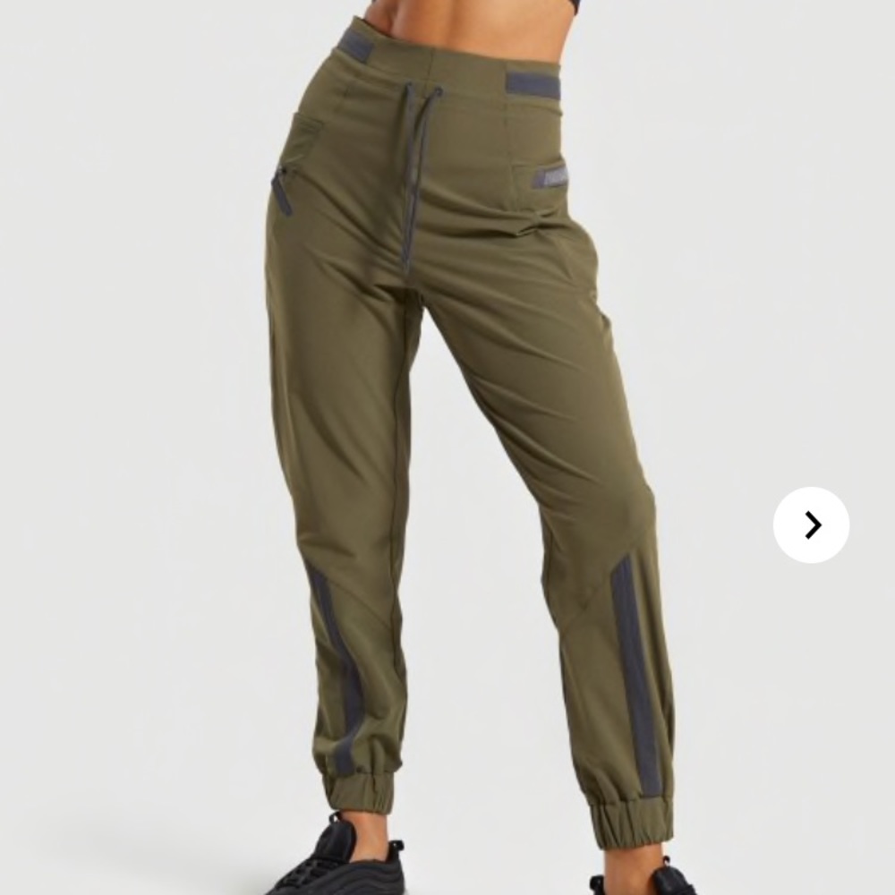 Gym shark Box Utility Joggers